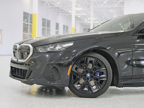 Used 2024 BMW i5 M60 w/ Premium Package AWD/4WD image 2