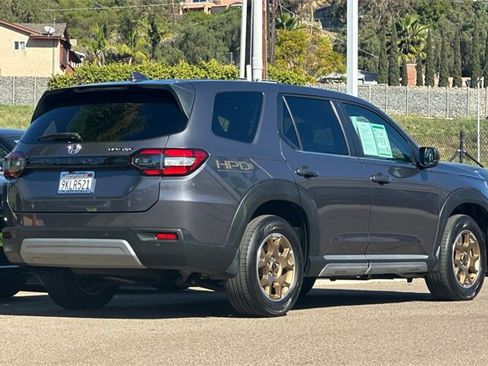 Certified 2024 Honda Pilot EX-L image 5