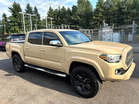 Used 2016 Toyota Tacoma Limited w/ Towing Package image 3