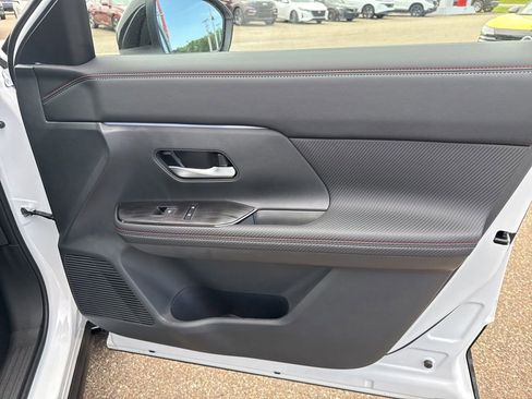 New 2026 Nissan Kicks SR w/ SR Premium Package AWD/4WD image 26
