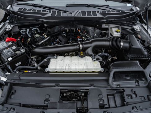 Used 2025 Ford F150 XLT w/ Equipment Group 301A Standard image 26