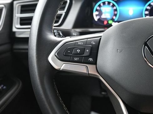 Used 2024 Volkswagen Atlas Cross Sport SE FWD image 15