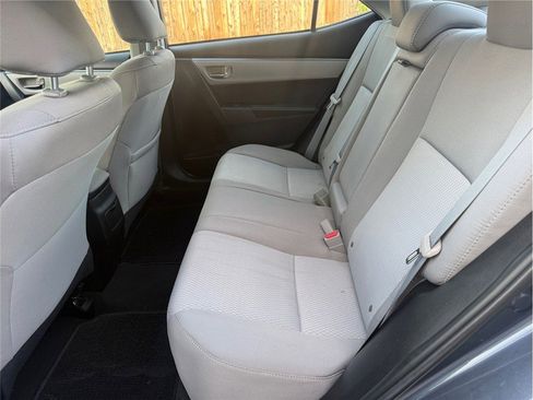 Used 2016 Toyota Corolla LE FWD image 32