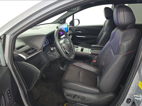 Used 2025 Toyota Sienna XSE w/ XSE Premium Package AWD/4WD image 2
