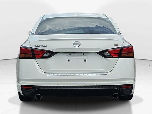Used 2023 Nissan Altima 2.5 SR w/ SR Premium Package FWD image 7