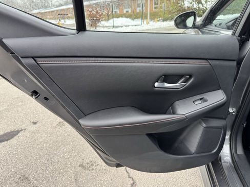 Certified 2025 Nissan Sentra SR w/ SR Premium Package image 31