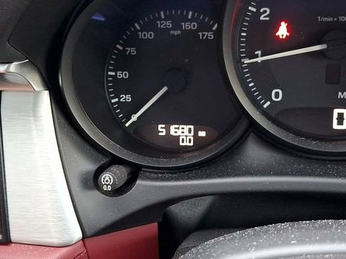 Certified 2023 Porsche Macan Turbo AWD/4WD image 26