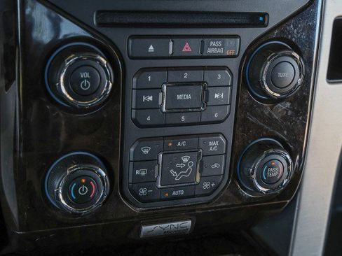 Used 2013 Ford F150 Platinum image 18