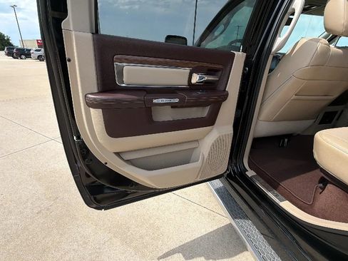 Used 2013 RAM 1500 Laramie w/ Convenience Group AWD/4WD image 46