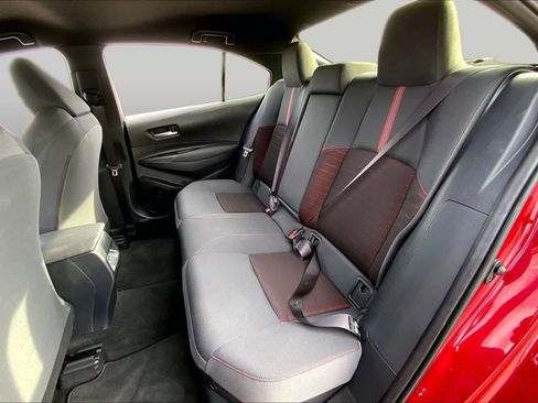 Certified 2026 Toyota Corolla SE w/ SE Premium Package FWD image 20