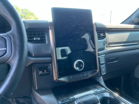 Used 2023 Ford F150 Lightning Lariat AWD/4WD image 14