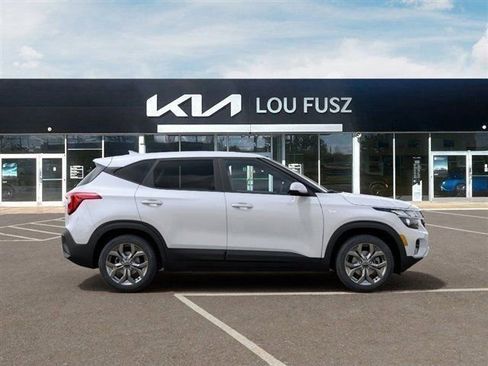 New 2026 Kia Seltos LX image 7