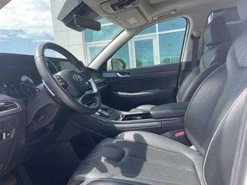 Used 2024 Hyundai Palisade Limited FWD image 17