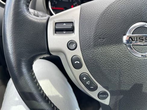 Used 2011 Nissan Rogue SV w/ SL Pkg image 25