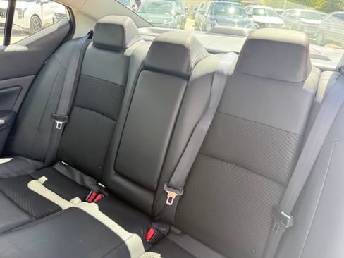 Used 2024 Nissan Altima 2.5 SR FWD image 23