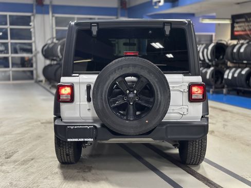 Used 2020 Jeep Wrangler Unlimited Sport image 5