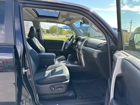 Used 2023 Toyota 4Runner SR5 Premium w/ Moonroof Package AWD/4WD image 22
