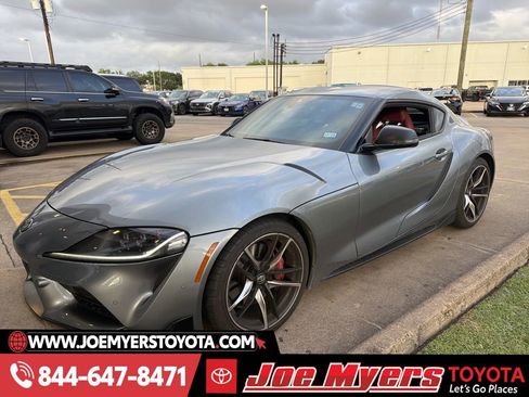 Used 2022 Toyota Supra Premium w/ Driver Assist Package image 5
