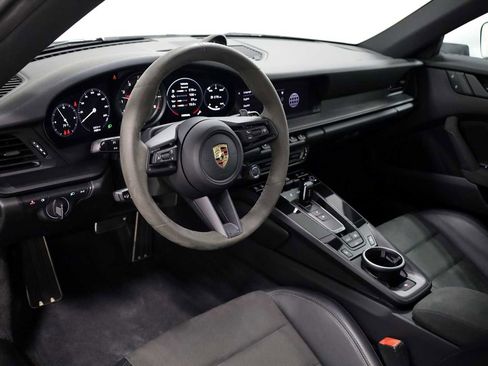 Certified 2022 Porsche 911 Carrera GTS image 4