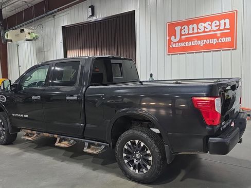 Used 2016 Nissan Titan PRO-4X image 3