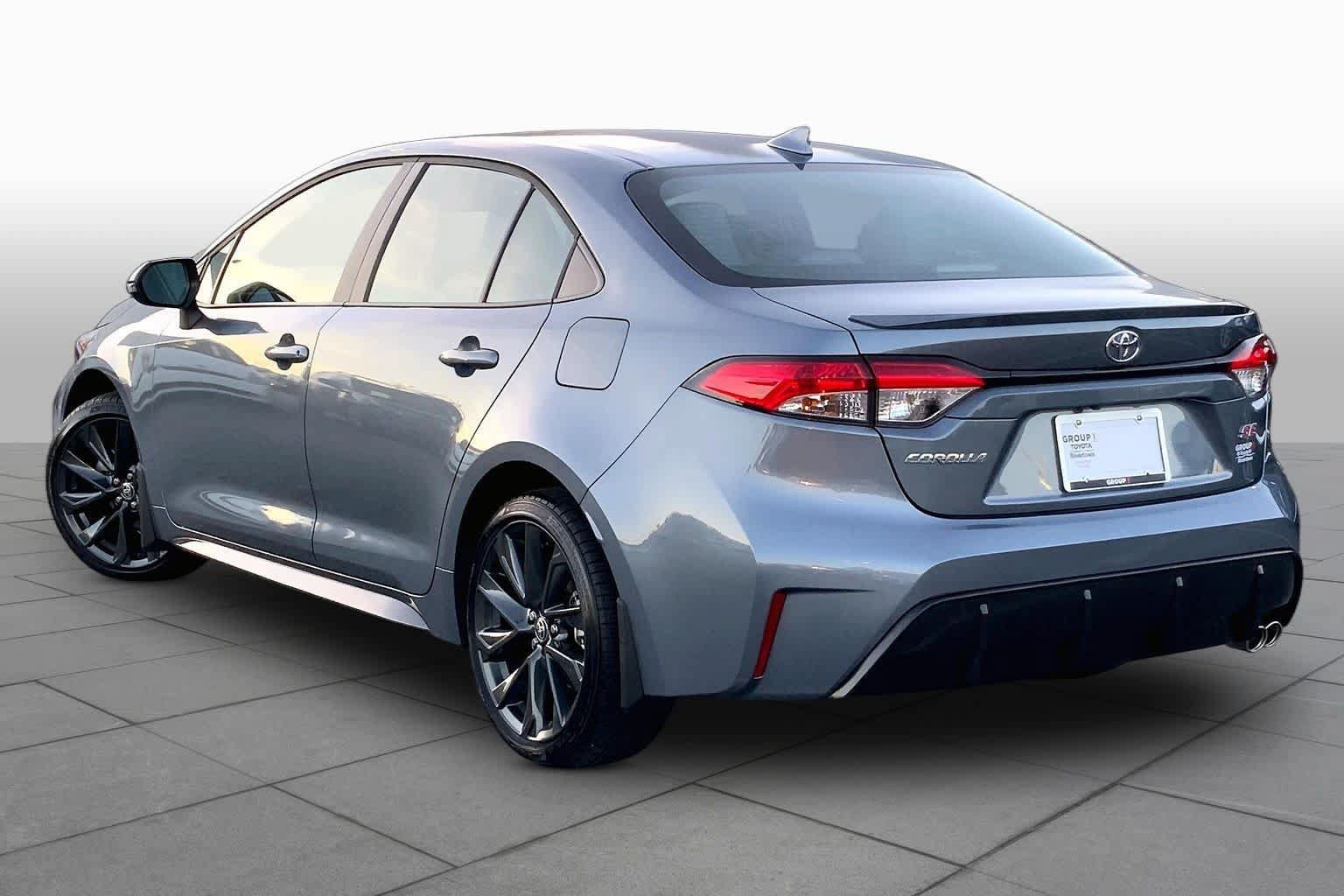Used 2026 Toyota Corolla SE FWD image 11