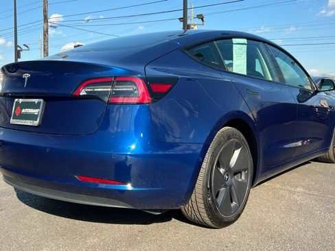 Used 2022 Tesla Model 3 image 7