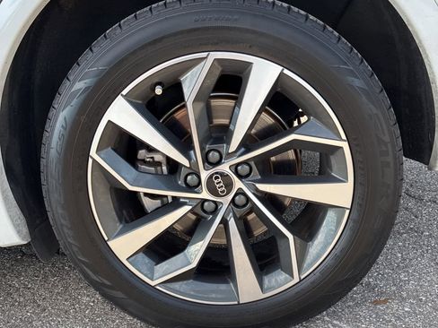 Used 2023 Audi Q5 2.0T Premium Plus image 11