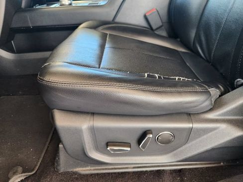 Used 2019 Ford Expedition XLT w/ Equipment Group 202A RWD image 23