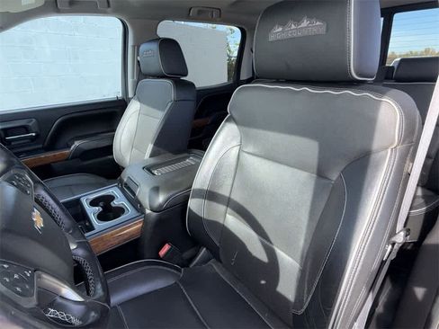 Used 2017 Chevrolet Silverado 1500 High Country image 11