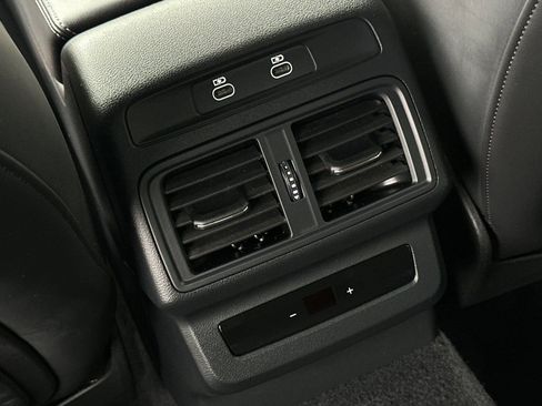 Used 2025 Audi SQ5 Premium Plus image 31