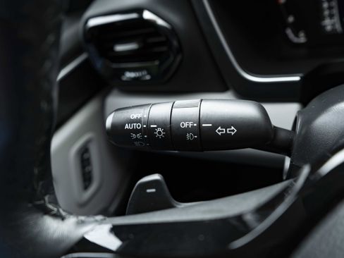 Certified 2025 Honda Pilot Elite image 24