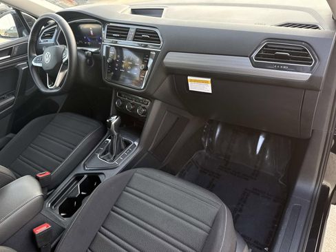 Used 2024 Volkswagen Tiguan S image 11