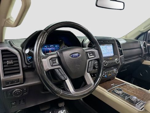 Used 2018 Ford Expedition Max Platinum AWD/4WD image 10