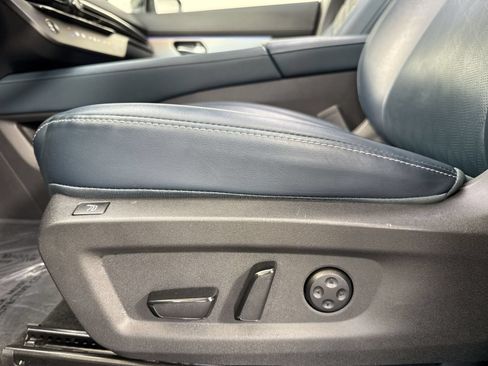 Used 2025 Nissan Murano Platinum AWD/4WD image 22