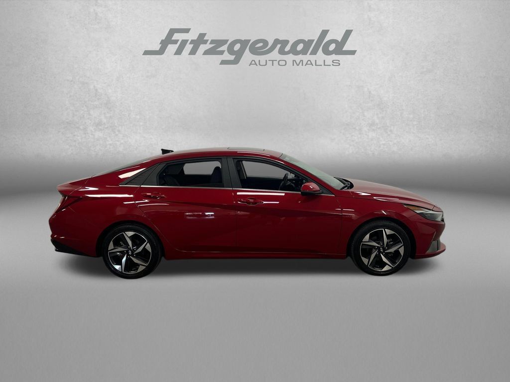 Used 2023 Hyundai Elantra Limited FWD image 7