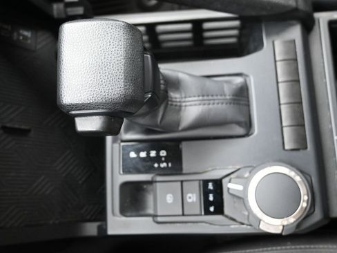 Used 2024 Toyota Tacoma SR image 18