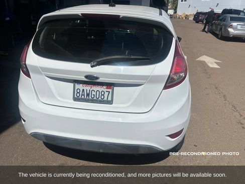 Used 2015 Ford Fiesta SE FWD image 10
