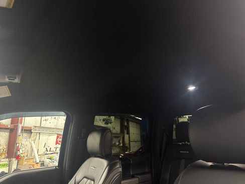 Used 2022 Ford F350 Platinum w/ Tremor Off-Road Package image 22