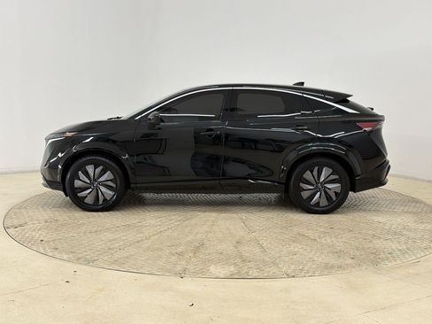 Used 2023 Nissan Ariya FWD image 2