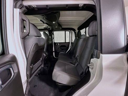 Used 2024 Jeep Gladiator Rubicon w/ Safety Group image 24