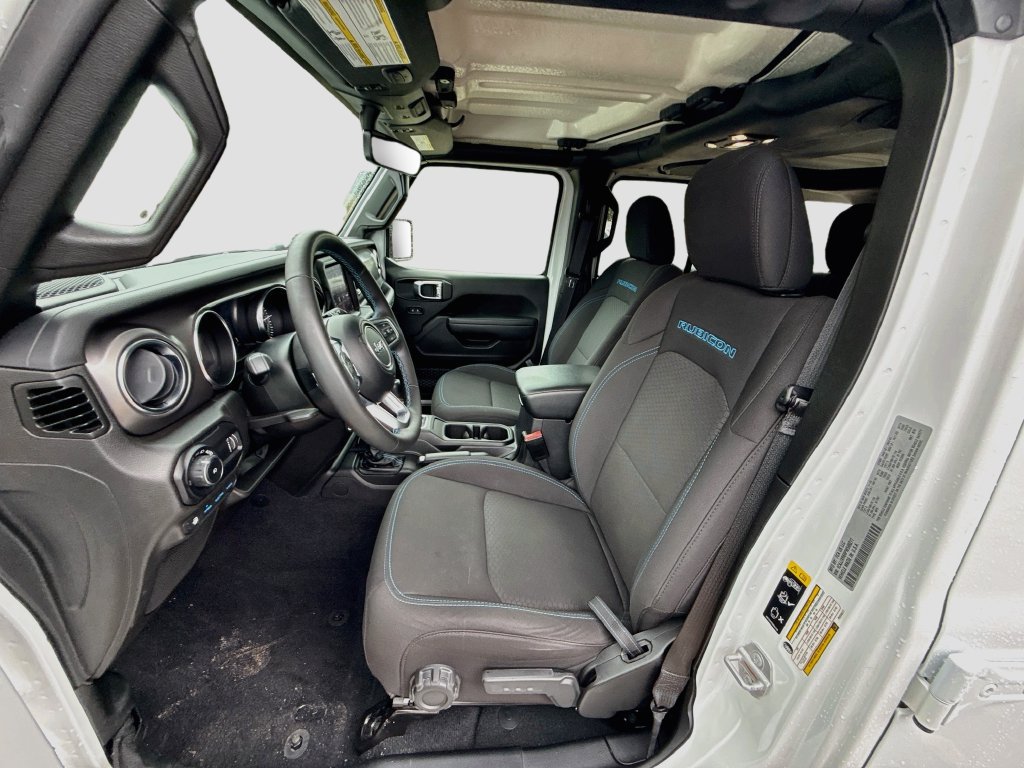 Used 2023 Jeep Wrangler Unlimited Rubicon 4xe w/ Cold Weather Group AWD/4WD image 23