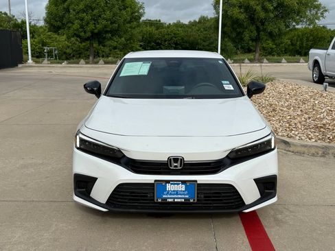 Used 2023 Honda Civic Sport image 8