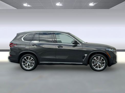 New 2026 BMW X5 xDrive40i AWD/4WD image 8