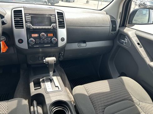 Used 2017 Nissan Frontier SV w/ SV Value Truck Package RWD image 23