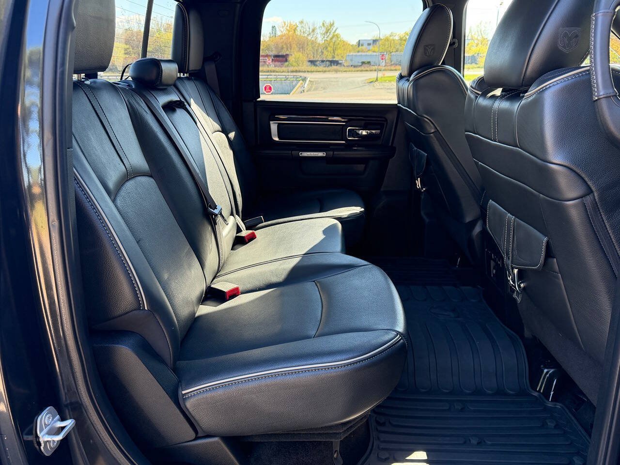 Used 2017 RAM 1500 Limited AWD/4WD image 14