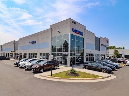 Used 2022 GMC Yukon SLT w/ SLT Premium Package image 85