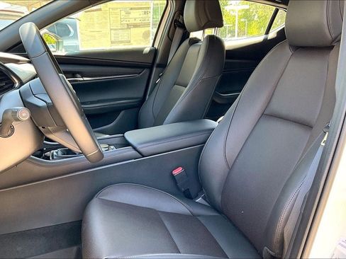 New 2026 MAZDA MAZDA3 2.5 S Hatchback w/ Premium Pkg FWD image 18