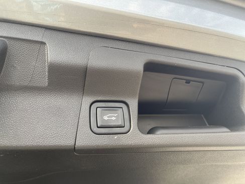 Used 2023 GMC Acadia Denali w/ Denali Ultimate Package image 13