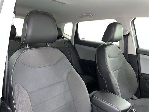 Used 2022 Volkswagen Taos SE image 18