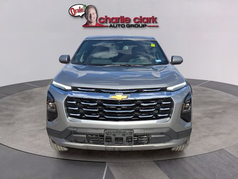 Used 2026 Chevrolet Equinox LT FWD image 10